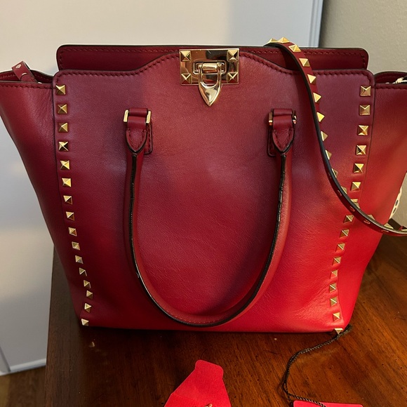 Authentic Valentino Tote - Picture 2 of 11